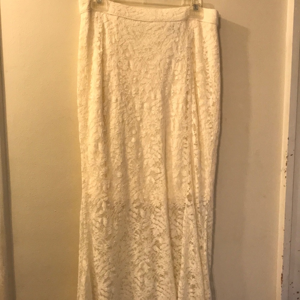 New with tag Cream lace shirt